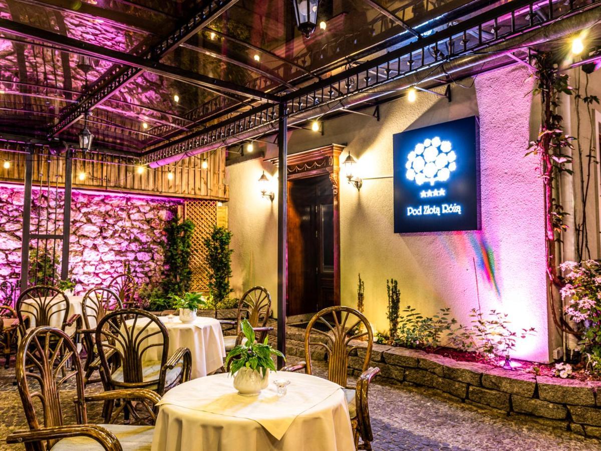 Hotel Pod Zlota Roza Кельце Экстерьер фото